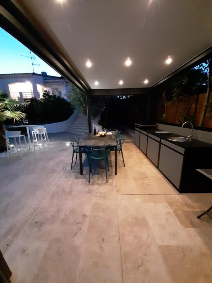 VILLA RASOA chambre LOVE Agde Exterior foto
