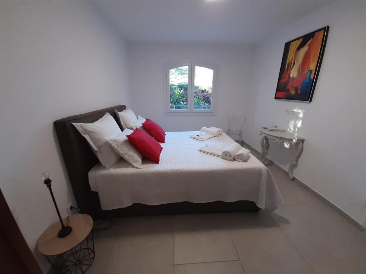 VILLA RASOA chambre LOVE Agde Exterior foto